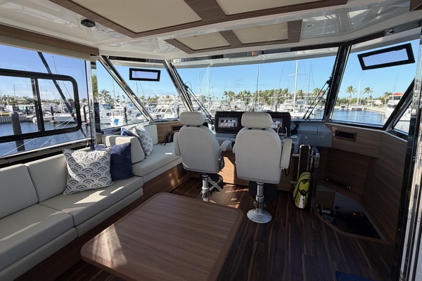 54ft Aquila Yacht For Sale
