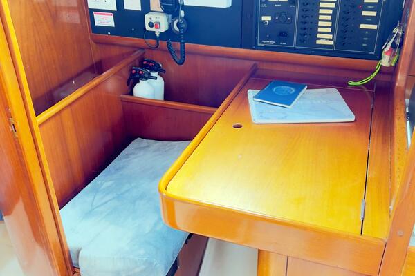 Wildflower 37ft Beneteau Yacht For Sale