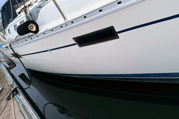 Wildflower 37ft Beneteau Yacht For Sale