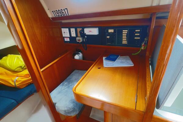 Wildflower 37ft Beneteau Yacht For Sale