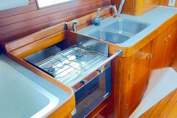 Beneteau  Yacht For Sale