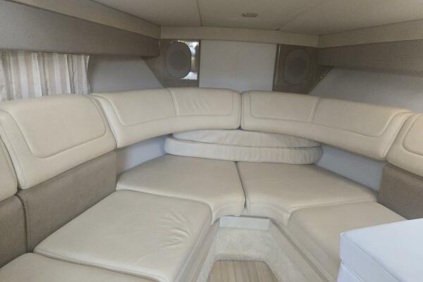 Fly Me 31ft Formula Yacht For Sale