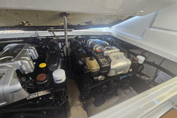 Fly Me 31ft Formula Yacht For Sale