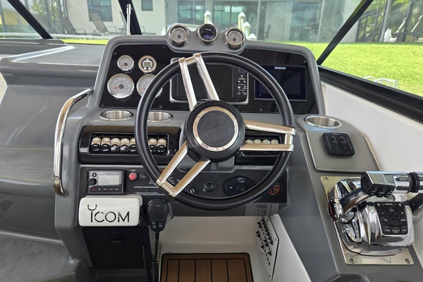 Fly Me 31ft Formula Yacht For Sale
