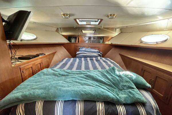 Hasta La Vista 48ft Symbol Yacht For Sale