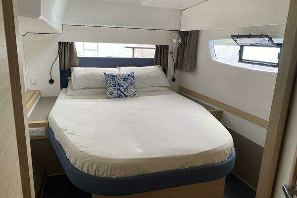 Fountaine Pajot Astrea 42 Yacht For Sale