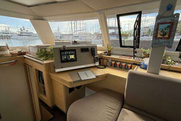 Fountaine Pajot Astrea 42 Yacht For Sale
