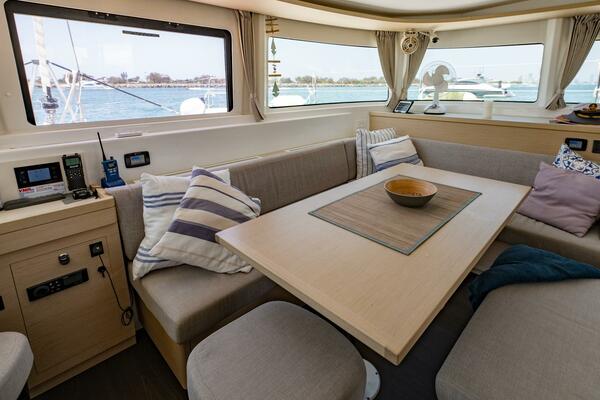 Lagoon 46 45ft Lagoon Yacht For Sale
