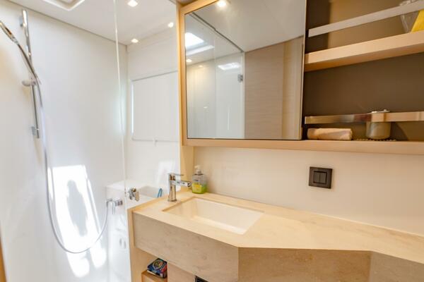 Lagoon 46 45ft Lagoon Yacht For Sale