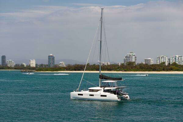Lagoon 46 Yacht For Sale