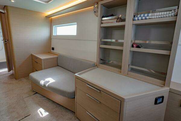 Lagoon 46 Yacht For Sale