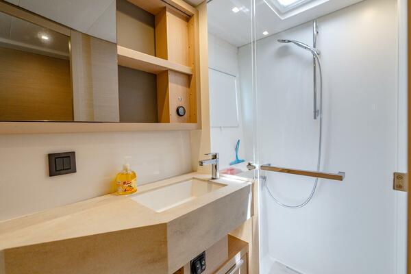 Lagoon 46 45ft Lagoon Yacht For Sale