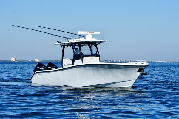 Yellowfin 32 Luhn 32- Profile