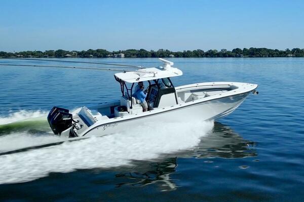 Yellowfin 32 Luhn 32- Profile