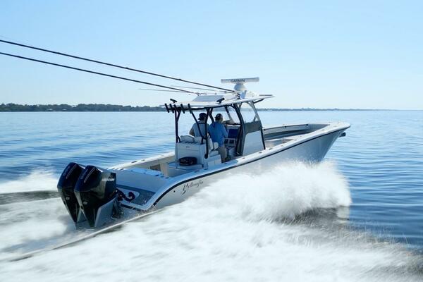 Yellowfin 32 Luhn 32- Profile