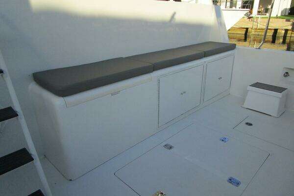 Viking Cockpit Motor Yacht Yacht For Sale