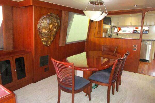 Viking Cockpit Motor Yacht Yacht For Sale