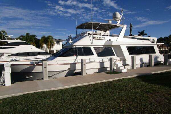 Viking Cockpit Motor Yacht Yacht For Sale