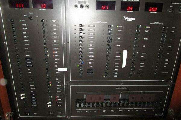 Photo of the 1990 Viking Cockpit Motor Yacht "LUCKY STARS "