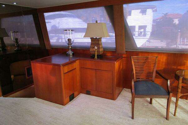 Viking Cockpit Motor Yacht Yacht For Sale
