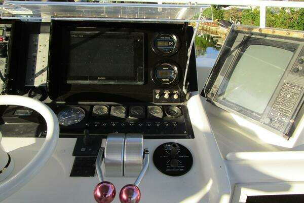 Viking Cockpit Motor Yacht Yacht For Sale