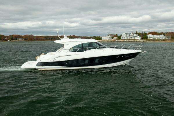Cruisers Yachts  Yacht For Sale