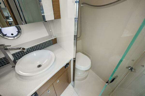 Cruisers Yachts  Yacht For Sale