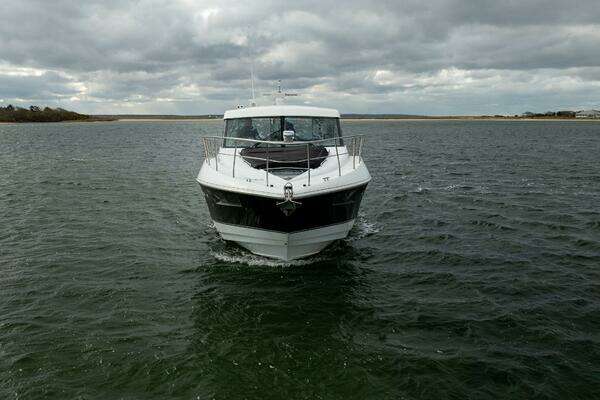 Cruisers Yachts  Yacht For Sale