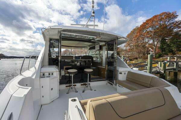 Cruisers Yachts  Yacht For Sale