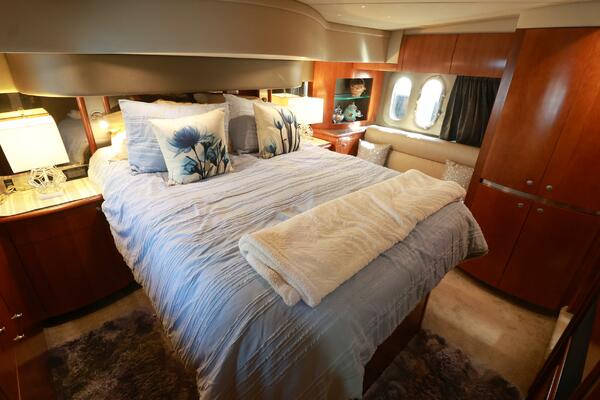 Nauti Buoy 52ft Cruisers Yacht For Sale