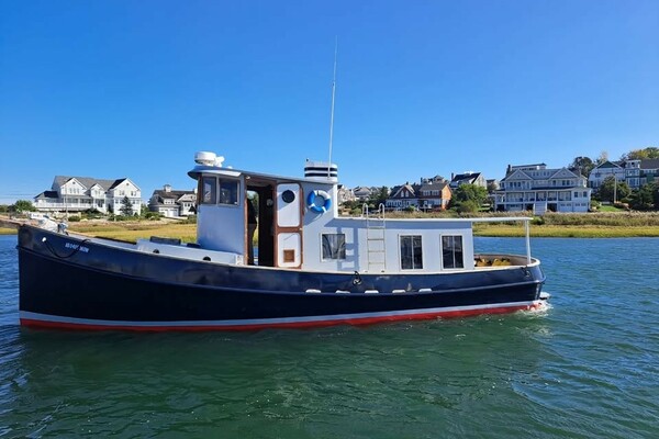 38ft Custom Yacht For Sale