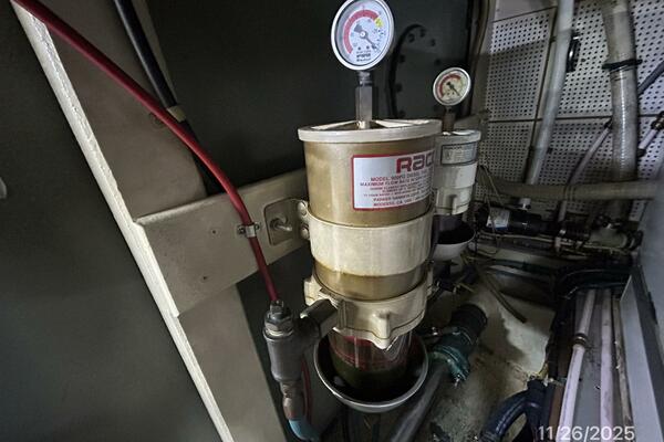 42' Grand Banks starboard Racor fuel filter