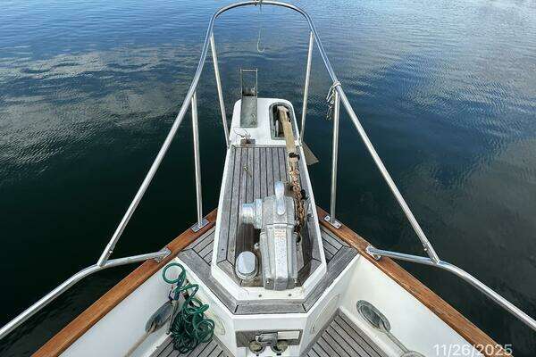 Photo of the 1989 Grand Banks Classic "Maia"