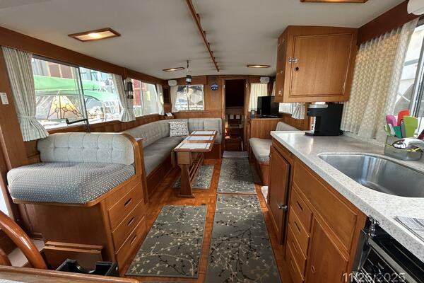 42' Grand Bank salon aft