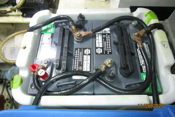 42' Grand Banks battery bank2