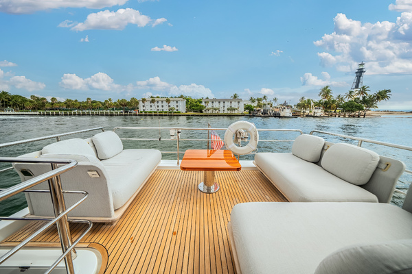 60ft Azimut Yacht For Sale