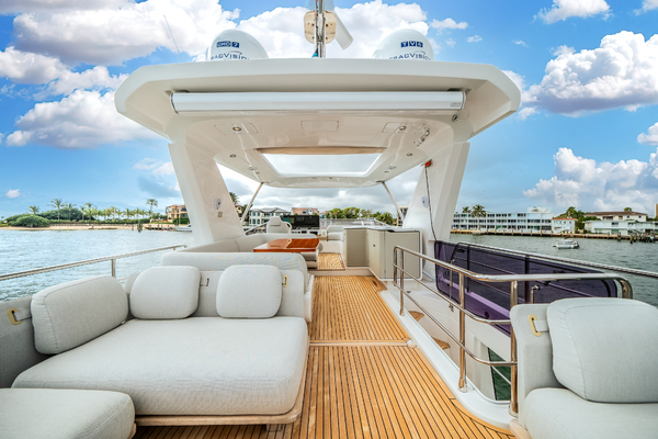 60ft Azimut Yacht For Sale
