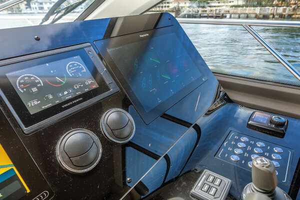 2022 Azimut 60