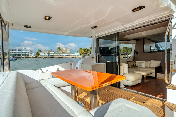 60ft Azimut Yacht For Sale