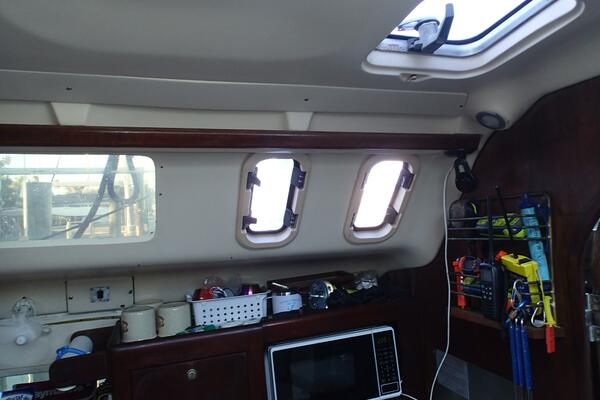 Semper Paratus 37ft Hunter Yacht For Sale