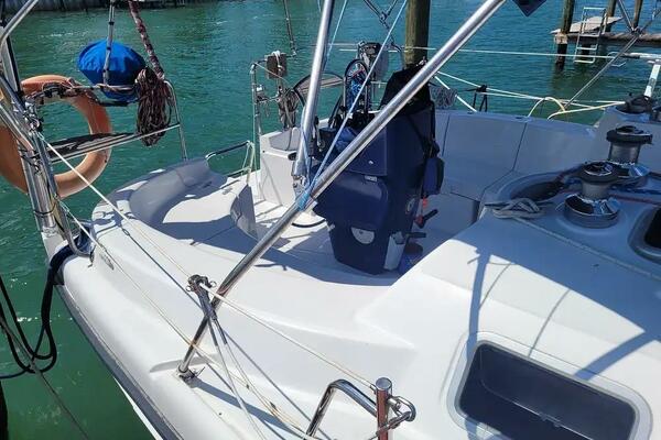 Semper Paratus 37ft Hunter Yacht For Sale