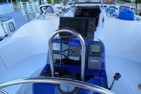 Semper Paratus 37ft Hunter Yacht For Sale