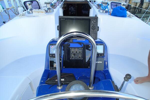 Semper Paratus 37ft Hunter Yacht For Sale