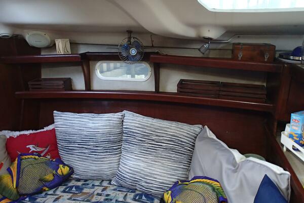 Semper Paratus 37ft Hunter Yacht For Sale