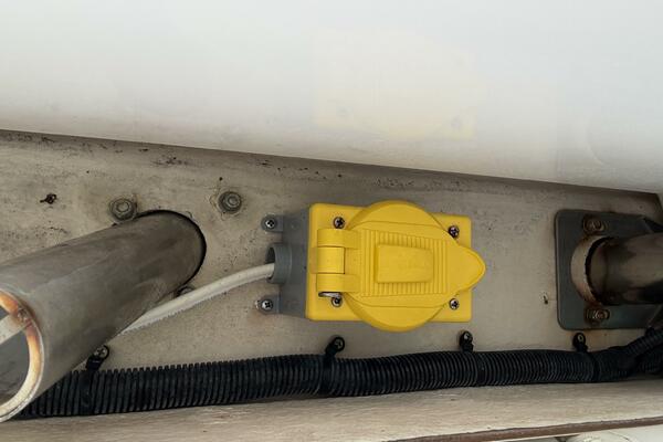 28ft Regulator Yacht For Sale