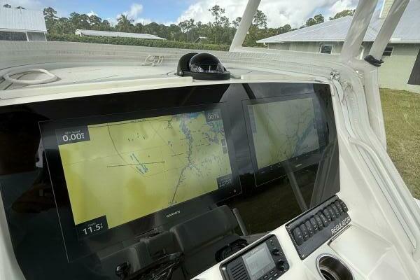 28ft Regulator Yacht For Sale