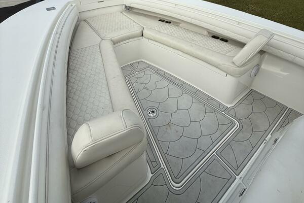 28ft Regulator Yacht For Sale