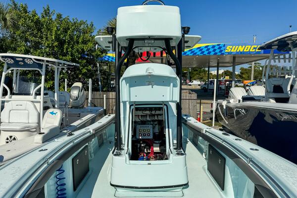26 Hybrid 26ft Yellowfin Yacht For Sale