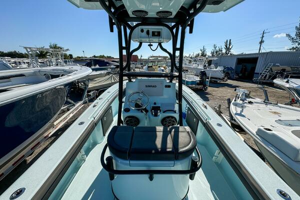 26 Hybrid 26ft Yellowfin Yacht For Sale