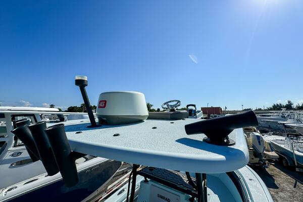 26 Hybrid 26ft Yellowfin Yacht For Sale